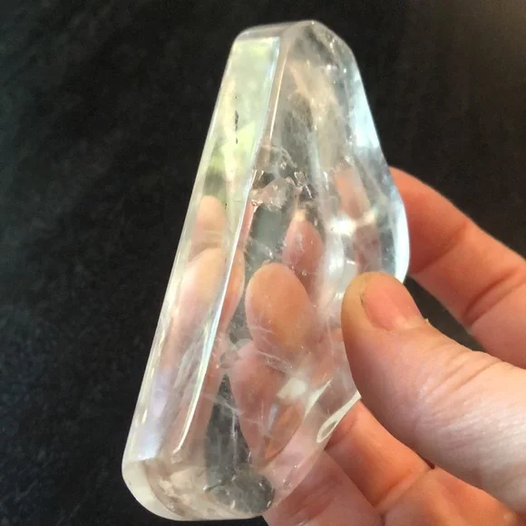 Quartz carved cloud mini bowl - Picture 15 of 15